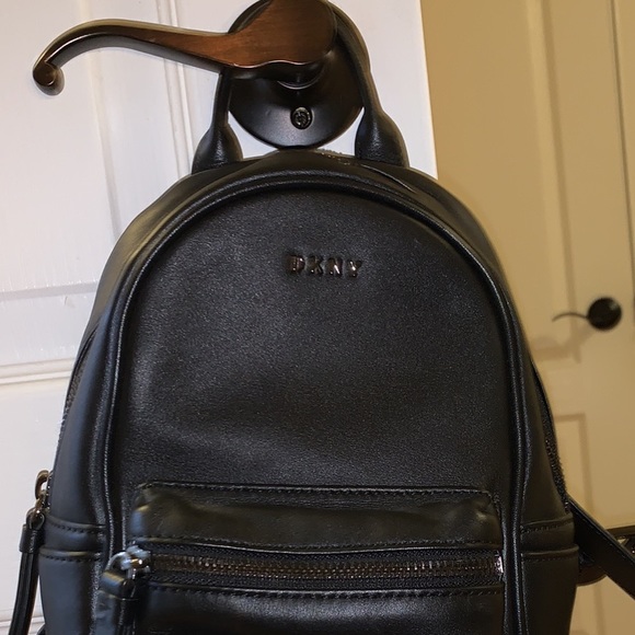 Mini bag pack by dkny - Picture 3 of 4